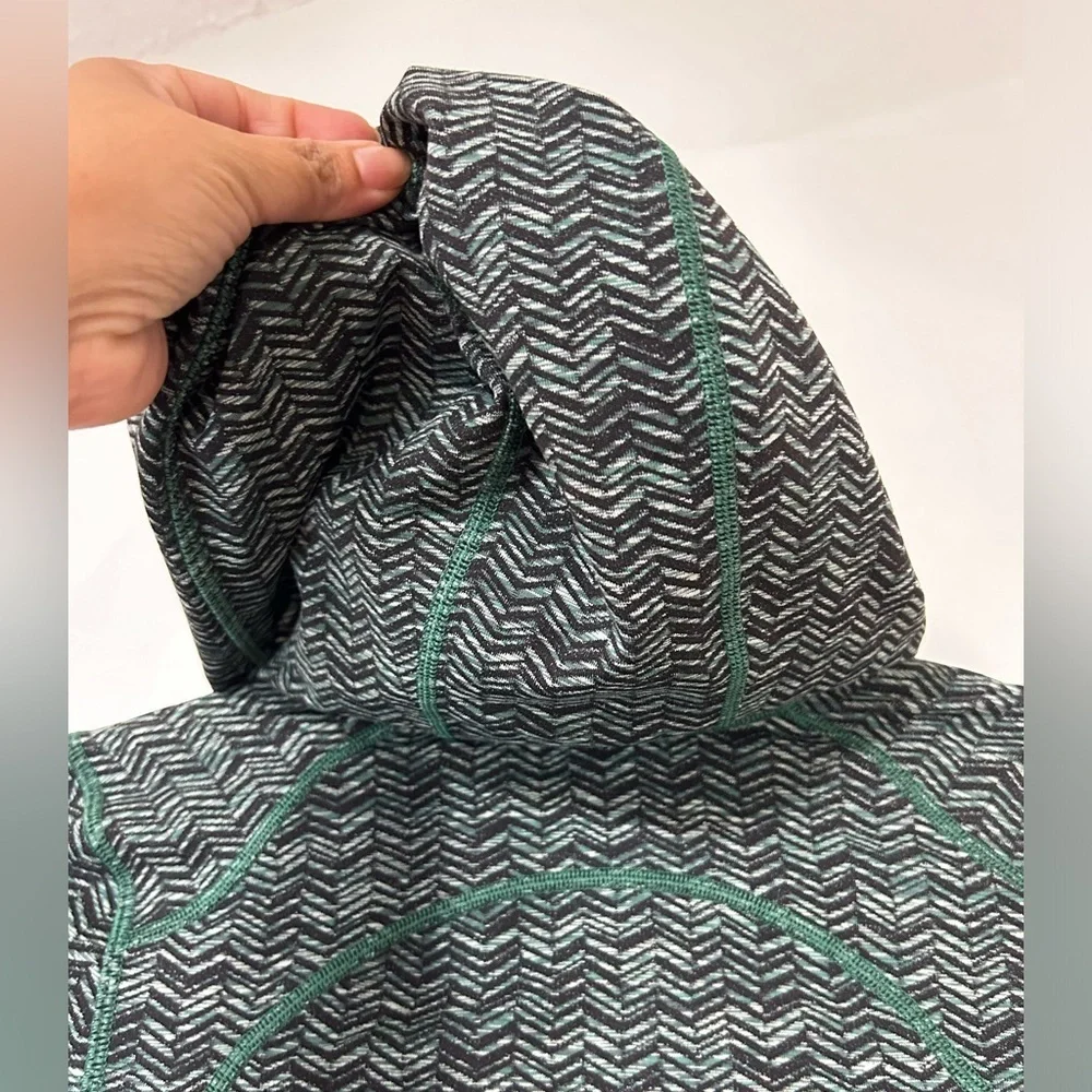 Lululemon Daily Practice Jacket Athleisure Training Sea Mist Deep Green Size 4 - Picture 15 of 16